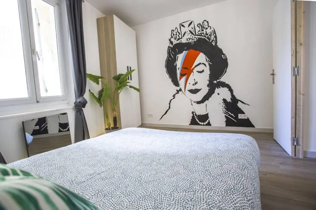 Gregbnb - Centre Ancien - T2 Street Art - Wifi تولون 0*,  فرنسا