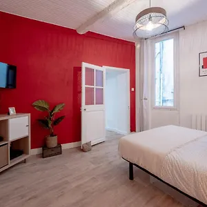 **appartement Proche Gare Et Marche De Toulon** Appartement