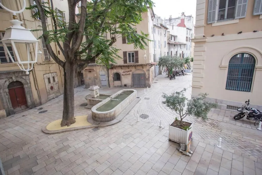 GregBnb-com - Centre Ancien - T2 Street Art - Wifi Toulon Appartement